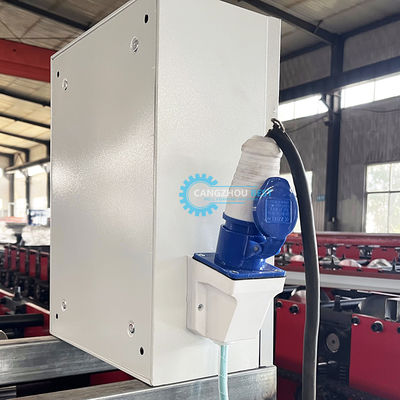 완전 자동 및 고효율 400mm 리지 캡 롤 성형기로 미국에서 인기