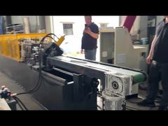 펀칭 구멍이 있는 c 도리