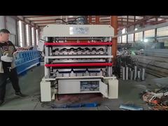 3개의 층 지붕 기계